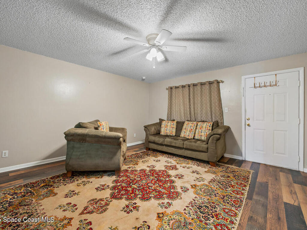 1515 Huntington Lane, Rockledge, FL 32955