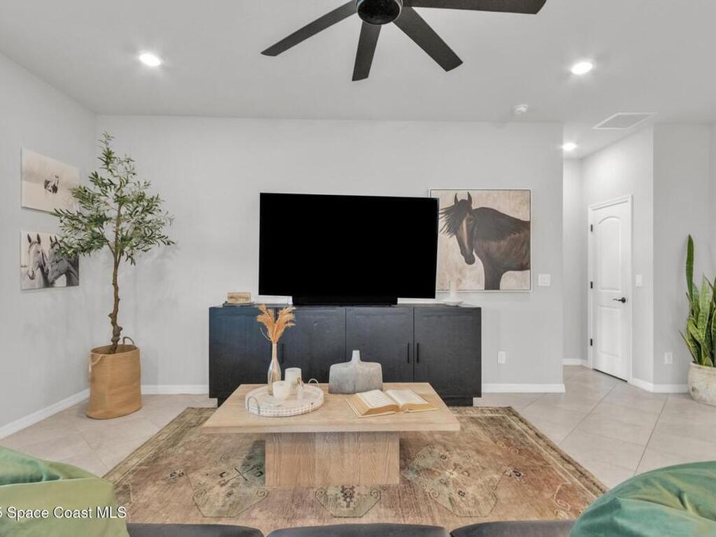 10035 SW Captiva Drive, Port St. Lucie, FL 34987