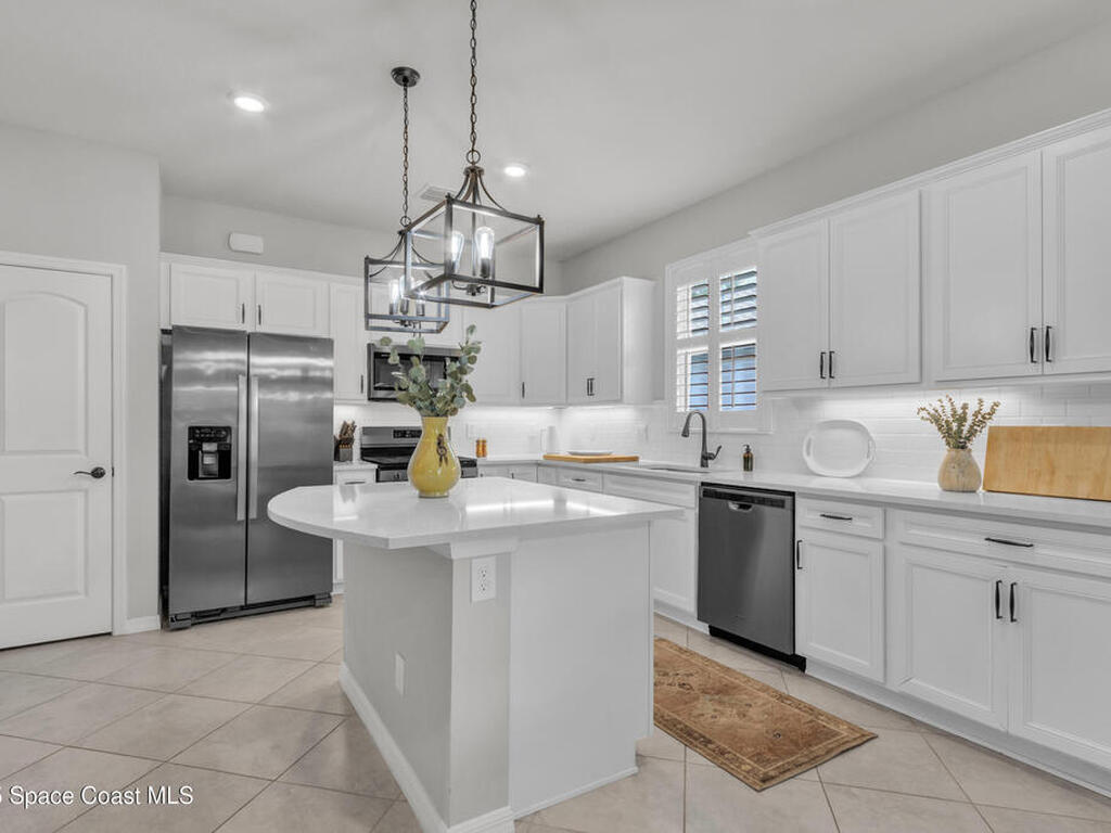 10035 SW Captiva Drive, Port St. Lucie, FL 34987