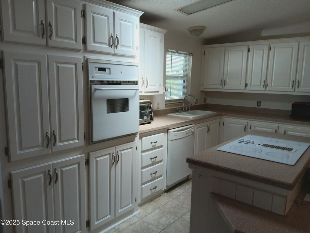 1335 Barefoot Circle, Barefoot Bay, FL 32976