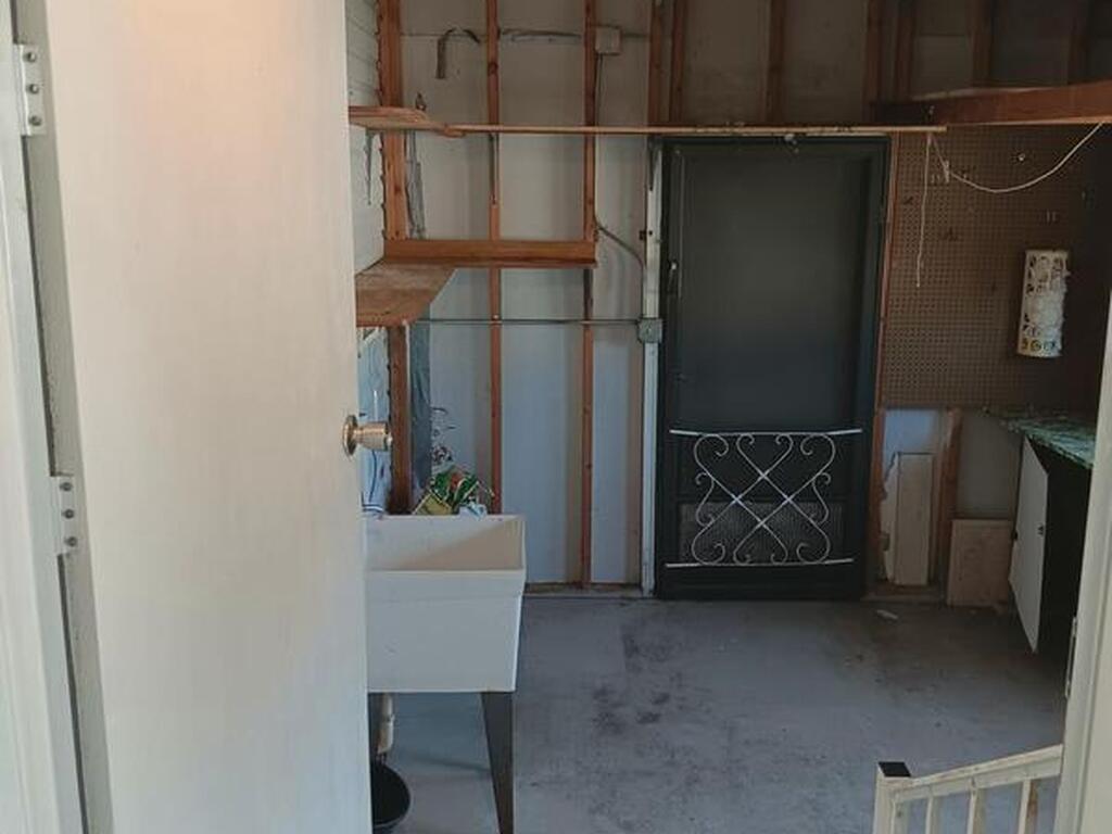 1335 Barefoot Circle, Barefoot Bay, FL 32976