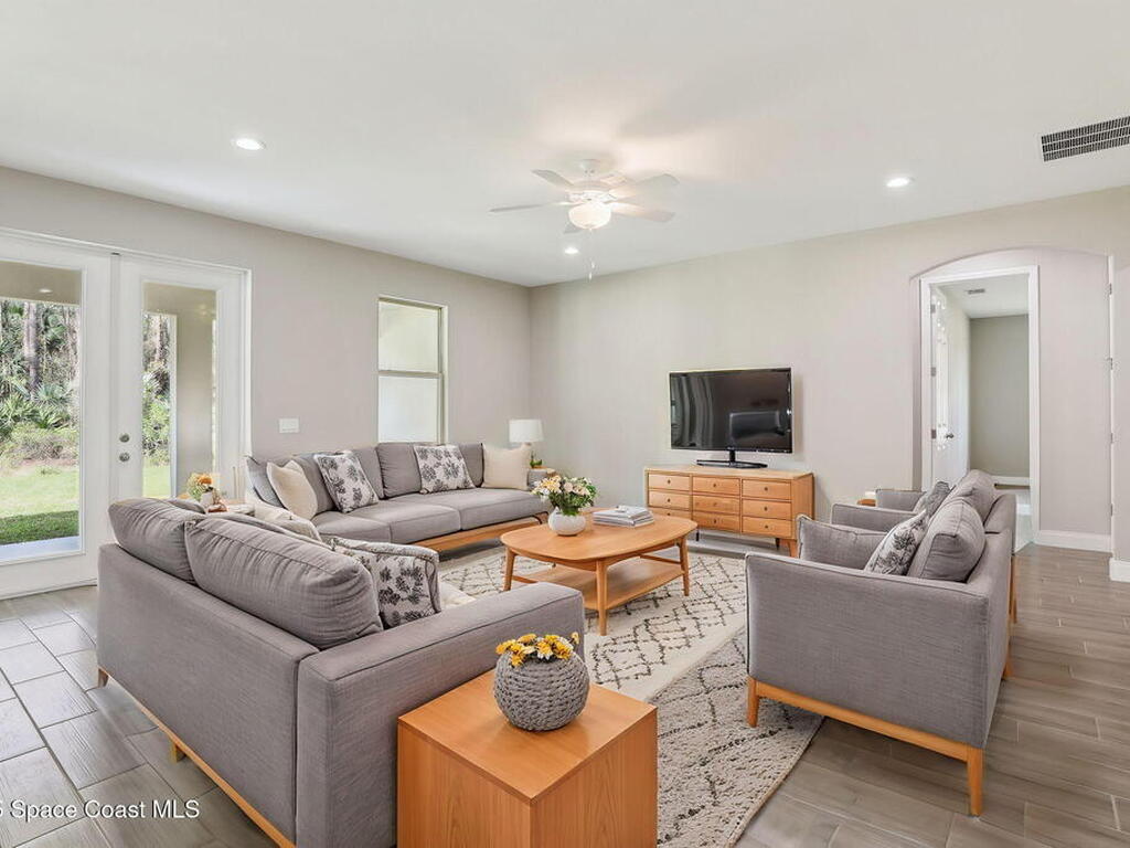 1049 Towhlen Street, Palm Bay, FL 32909