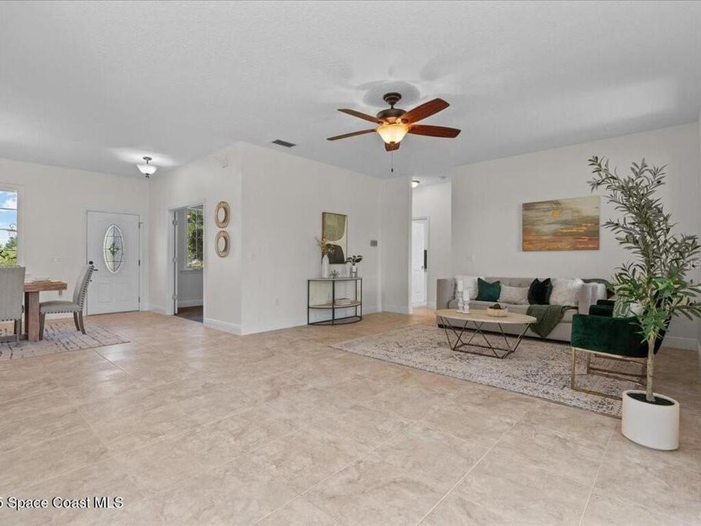 19204 Paddock Street, Orlando, FL 32833
