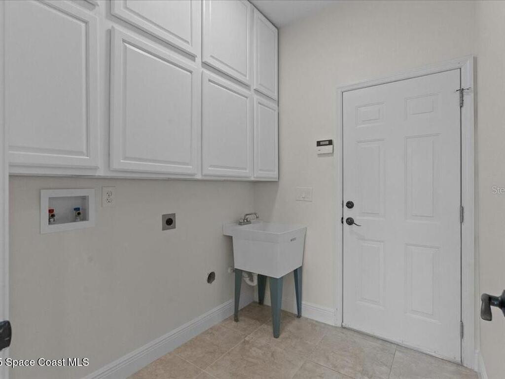 19204 Paddock Street, Orlando, FL 32833