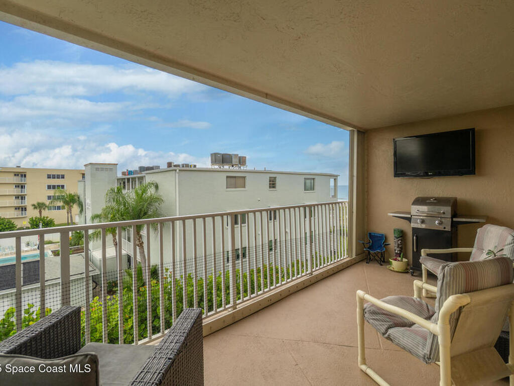1525 S Atlantic Avenue, Cocoa Beach, FL 32931
