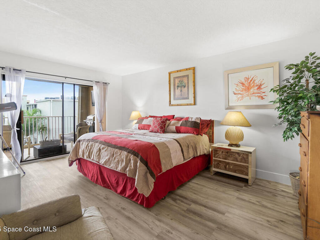 1525 S Atlantic Avenue, Cocoa Beach, FL 32931