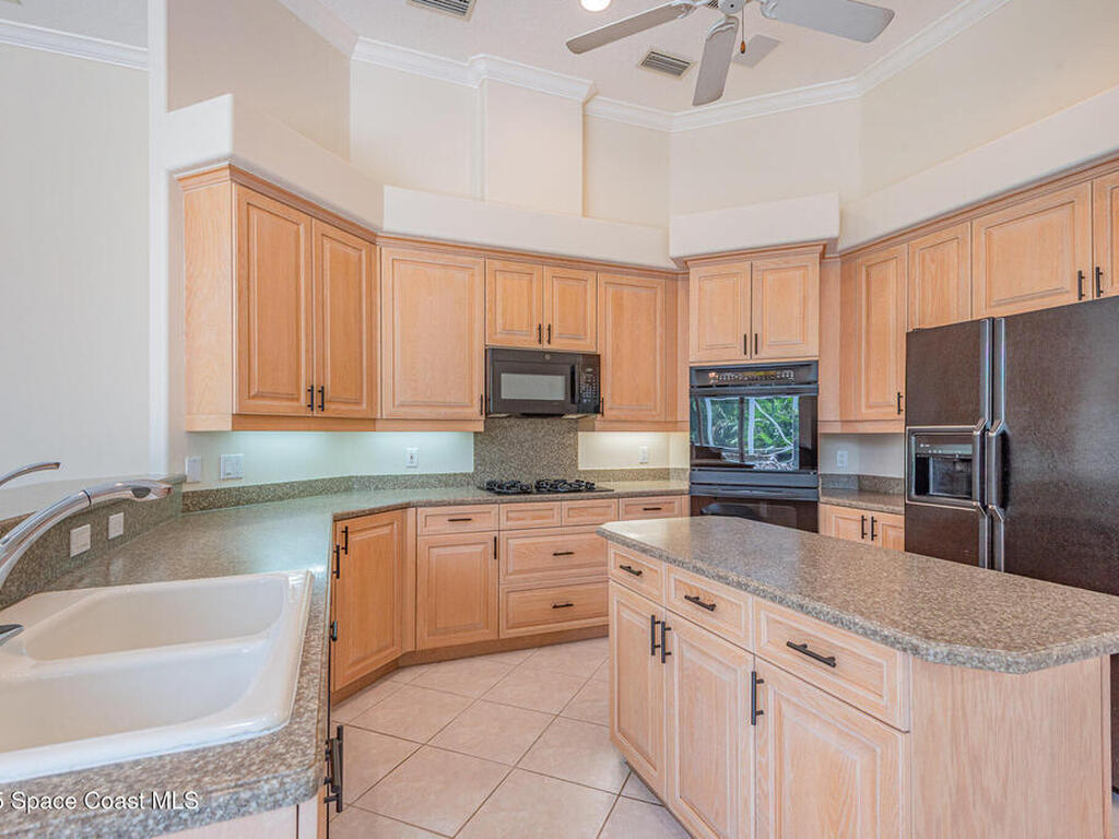 945 Fostoria Drive, Suntree, FL 32940