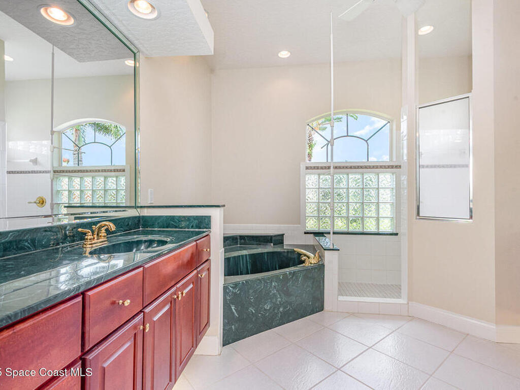 945 Fostoria Drive, Suntree, FL 32940