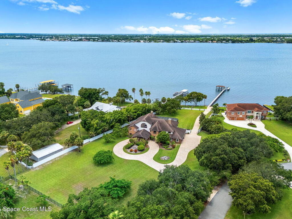 240 Utopia Circle, Merritt Island, FL 32952