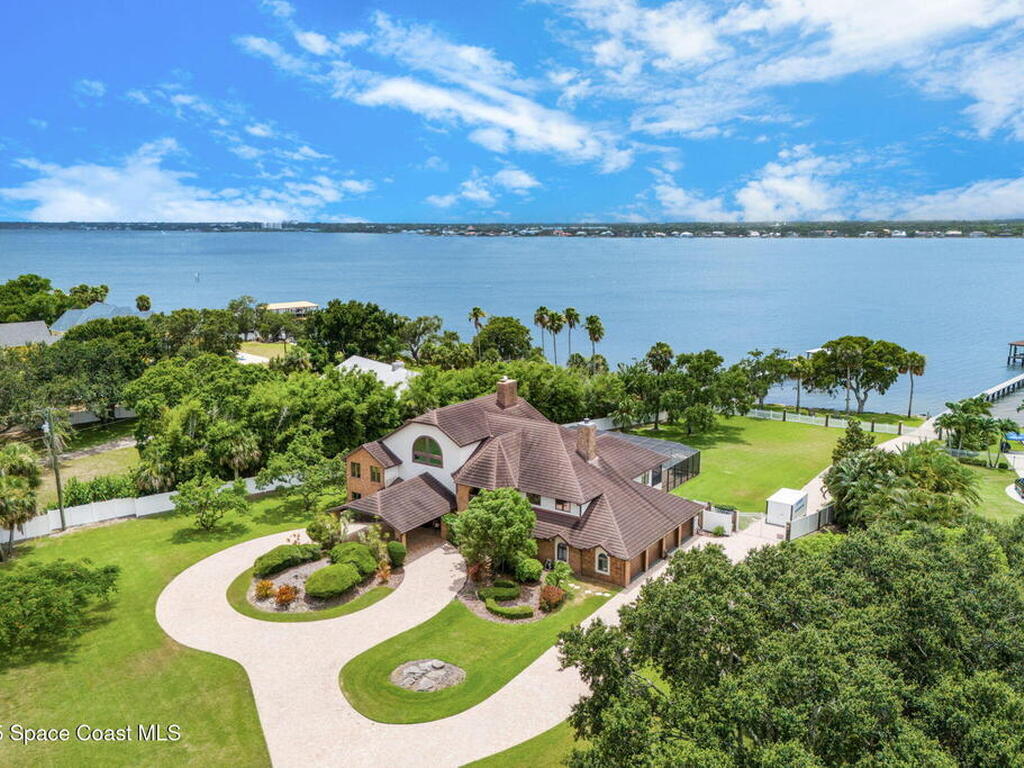 240 Utopia Circle, Merritt Island, FL 32952