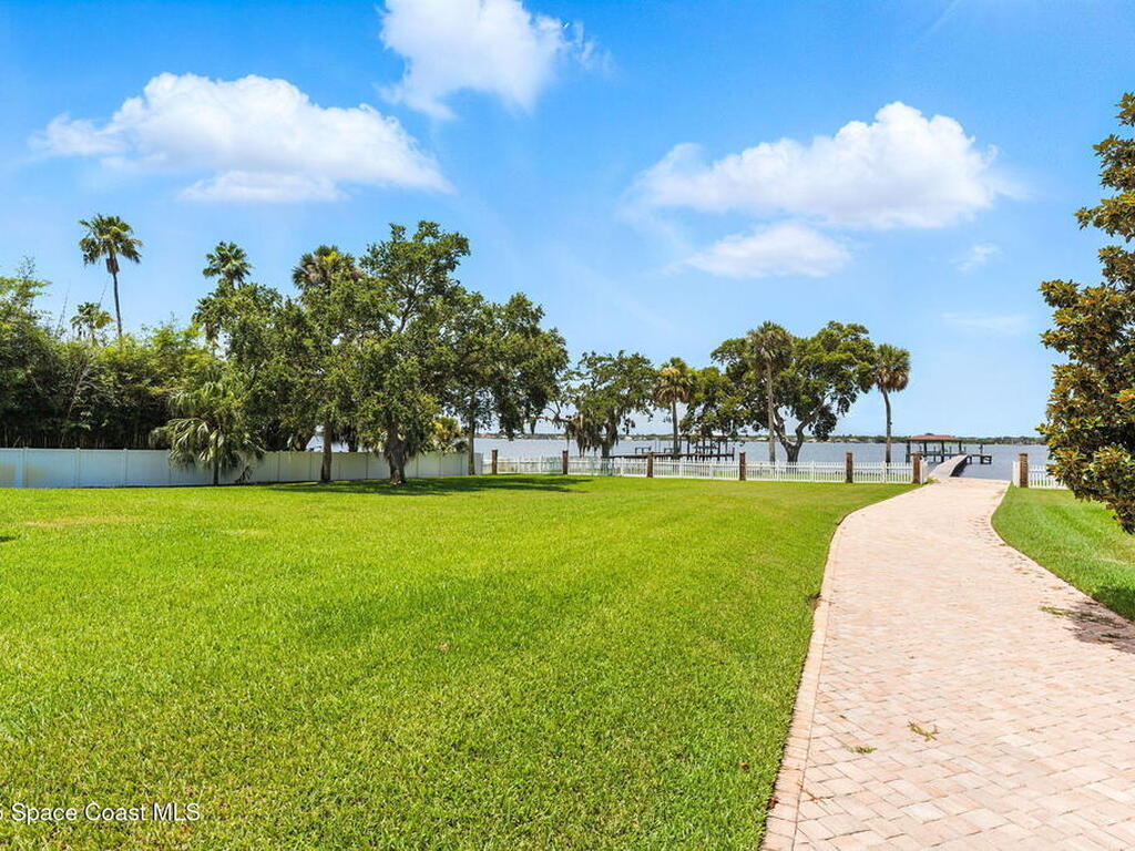 240 Utopia Circle, Merritt Island, FL 32952