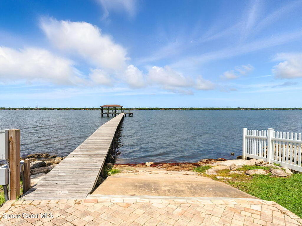 240 Utopia Circle, Merritt Island, FL 32952
