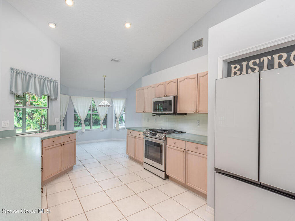459 Kimberly Drive, Suntree, FL 32940