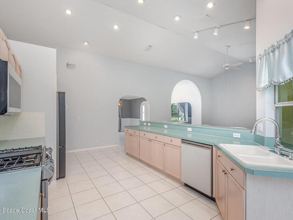 459 Kimberly Drive, Suntree, FL 32940