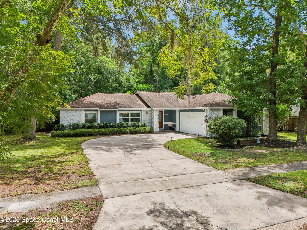 227 Holiday Lane, Winter Springs, FL 32708