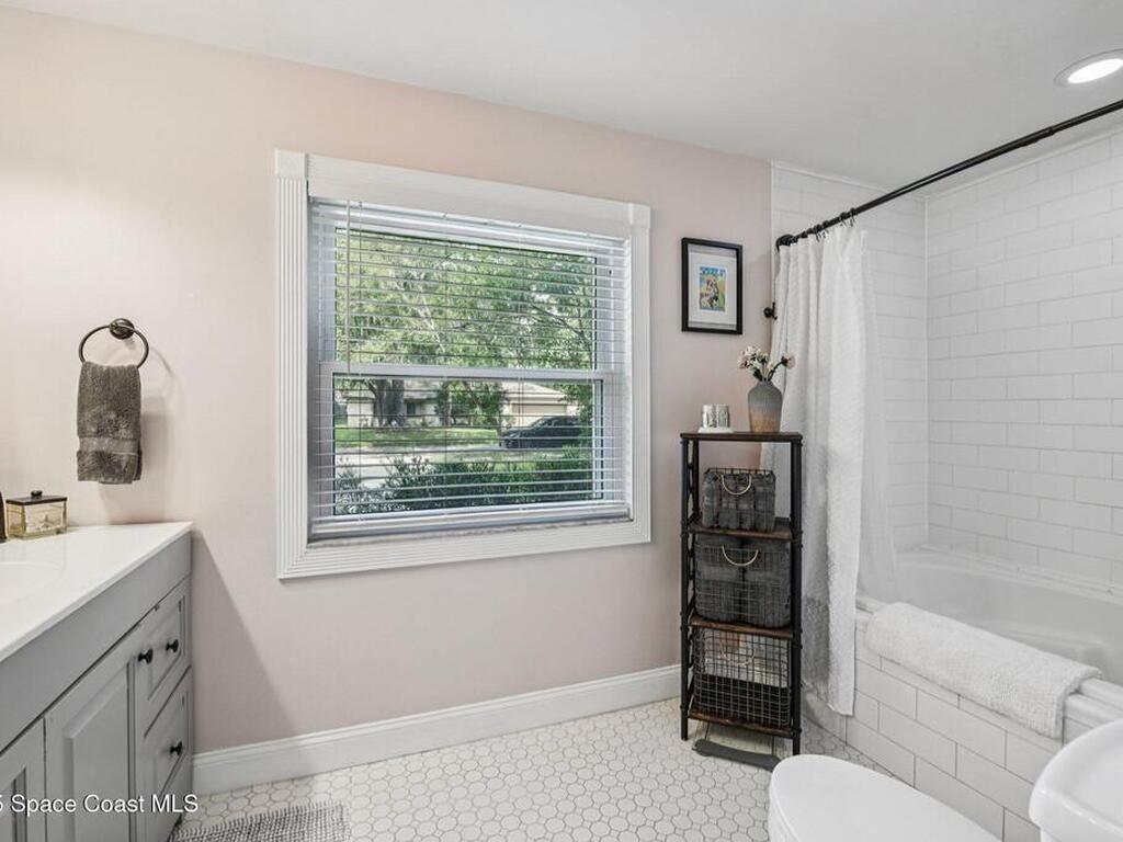 227 Holiday Lane, Winter Springs, FL 32708