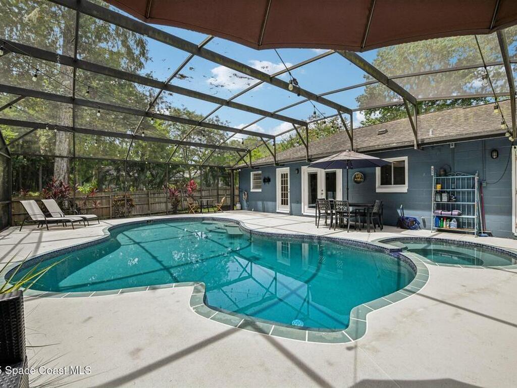 227 Holiday Lane, Winter Springs, FL 32708