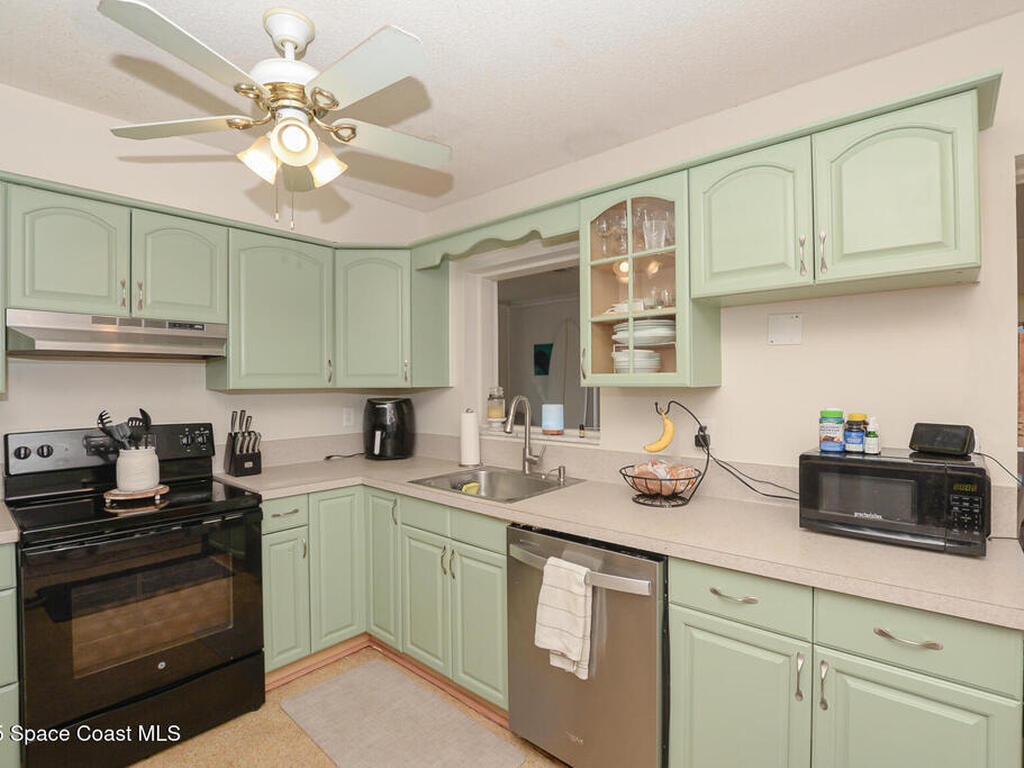 858 Bianca Drive, Palm Bay, FL 32905