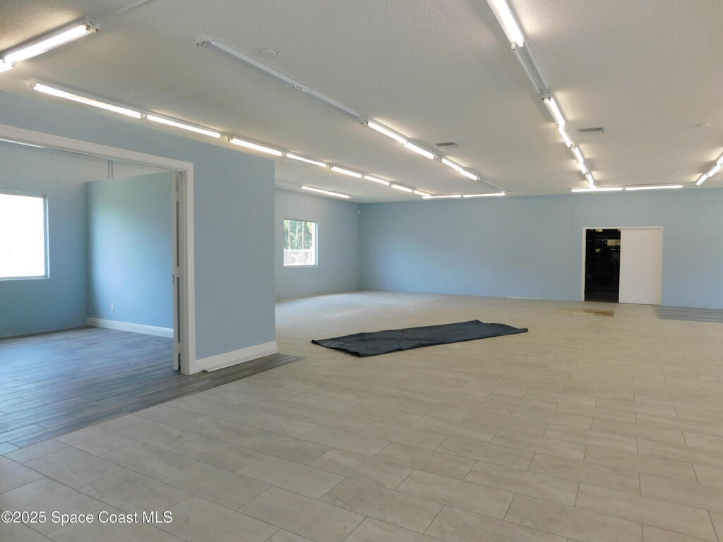 5060 Industry Drive, Melbourne, FL 32940