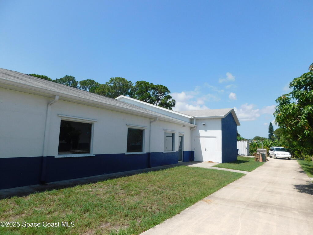 5060 Industry Drive, Melbourne, FL 32940