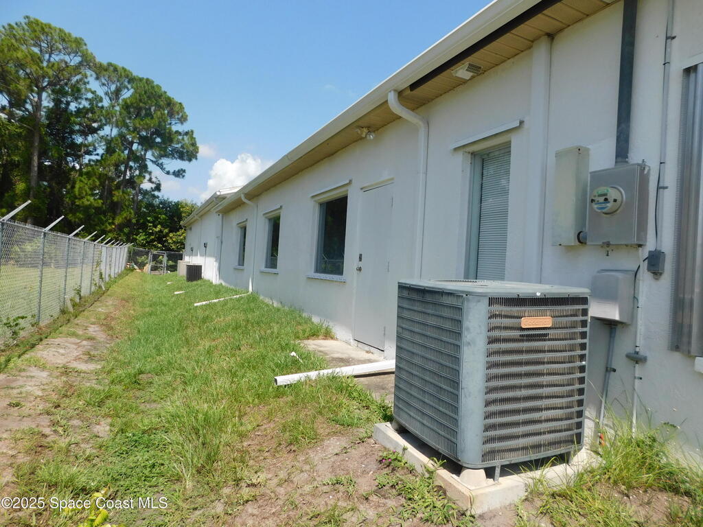 5060 Industry Drive, Melbourne, FL 32940