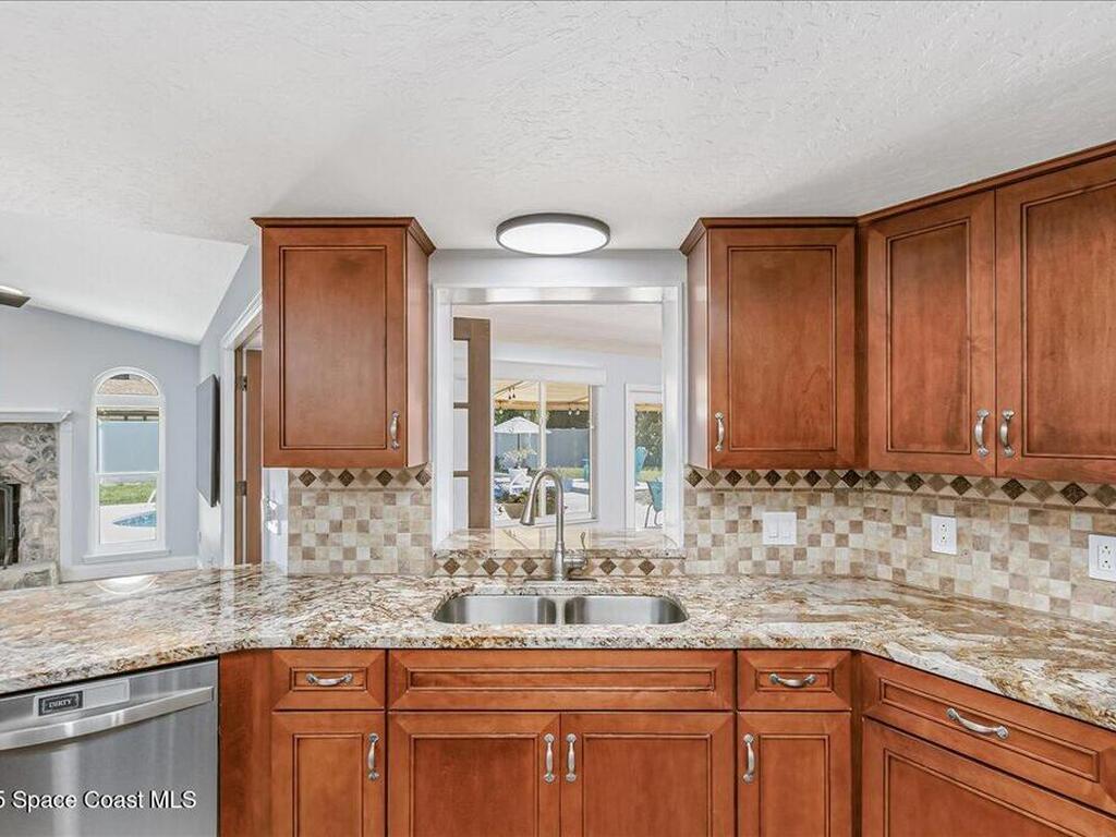 450 Monaco Drive, Indialantic, FL 32903