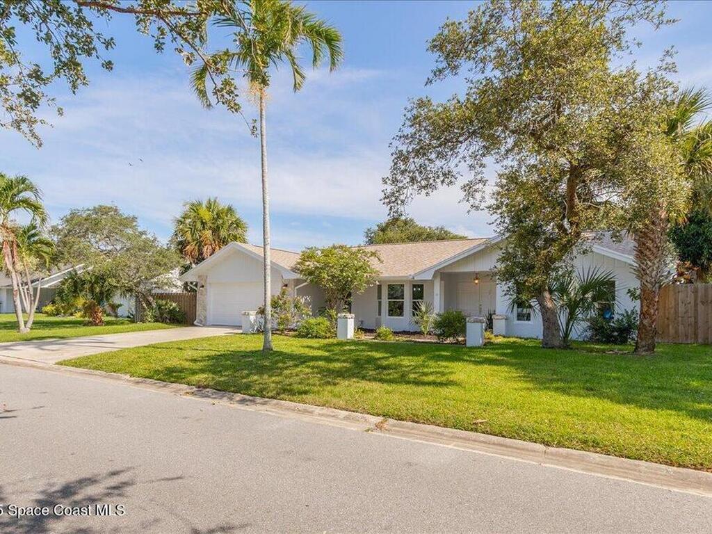 450 Monaco Drive, Indialantic, FL 32903