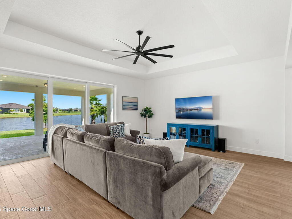 9374 Corvo Court, Melbourne, FL 32940