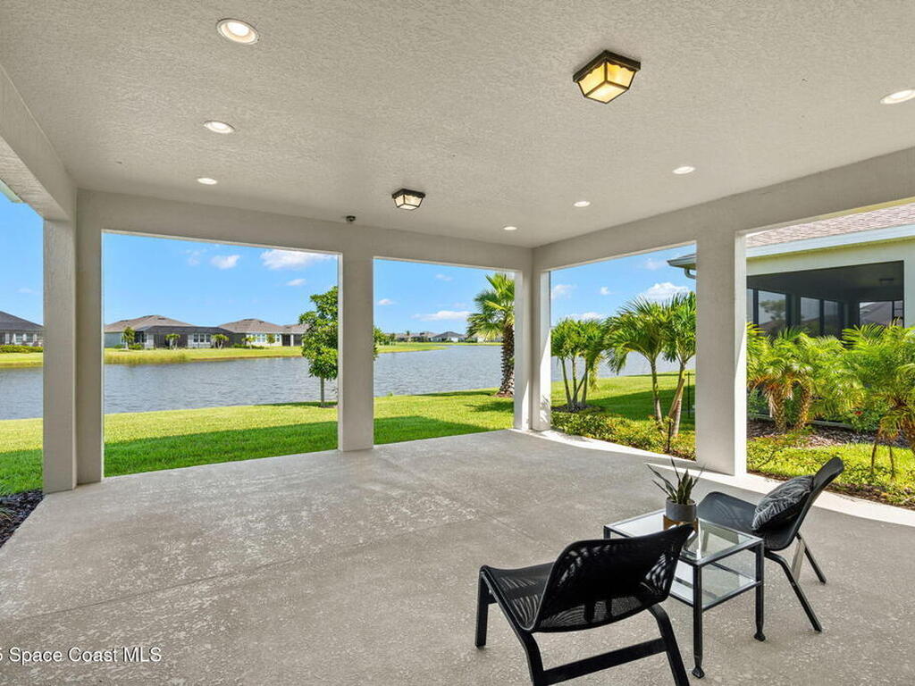 9374 Corvo Court, Melbourne, FL 32940