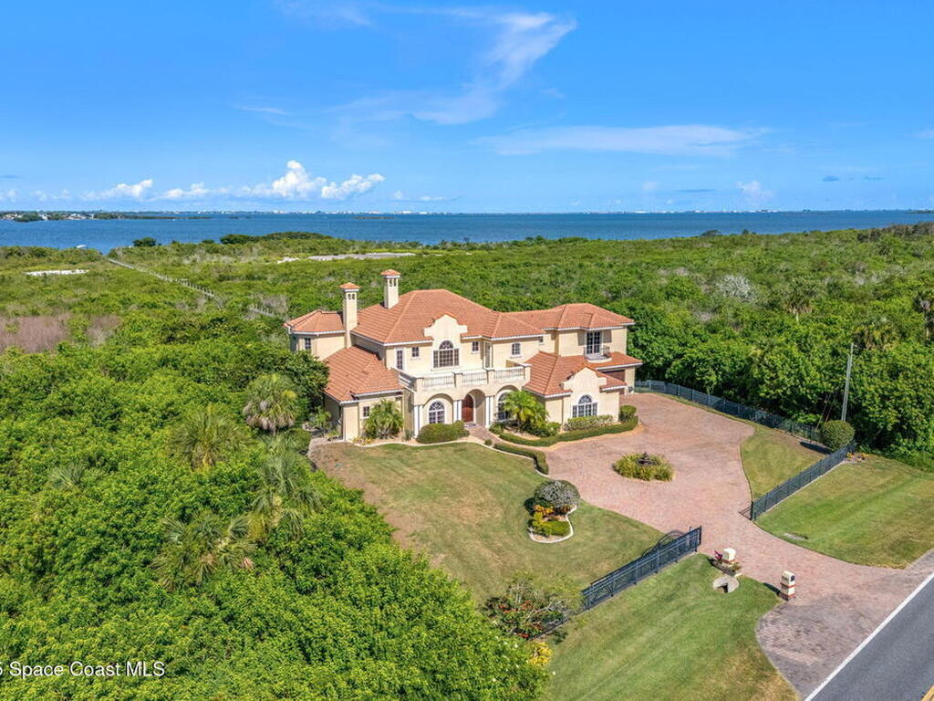3120 S Courtenay Parkway, Merritt Island, FL 32952