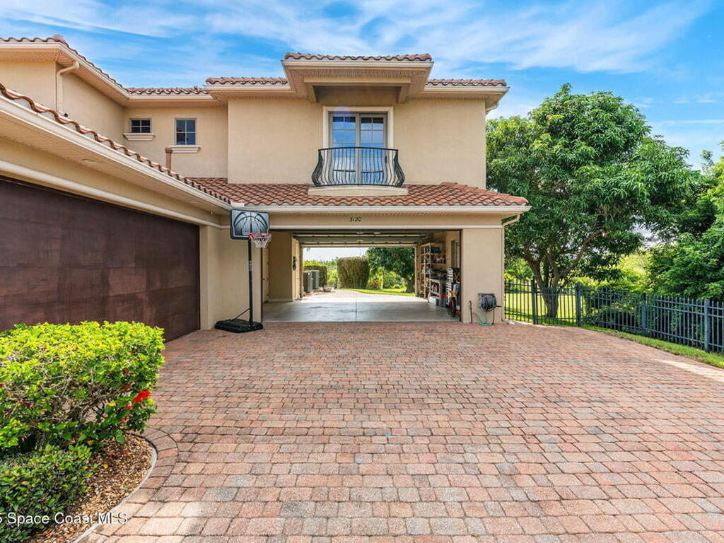 3120 S Courtenay Parkway, Merritt Island, FL 32952