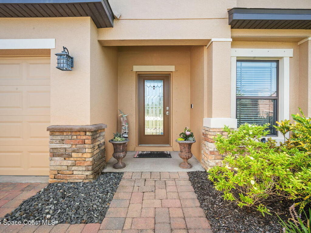 1586 Fuji Drive, Melbourne, FL 32940