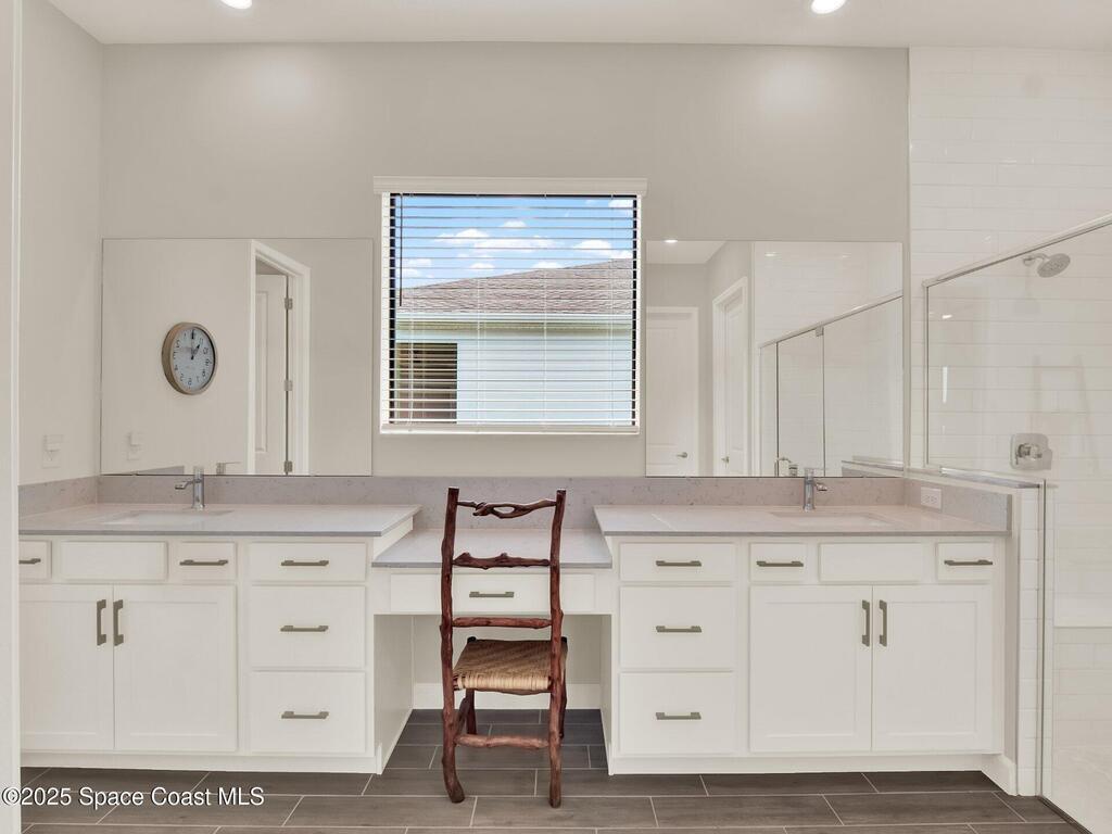 992 Great Belt Circle, Melbourne, FL 32940