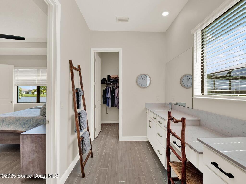 992 Great Belt Circle, Melbourne, FL 32940
