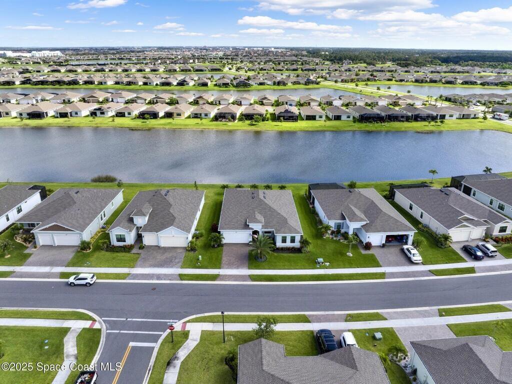 992 Great Belt Circle, Melbourne, FL 32940