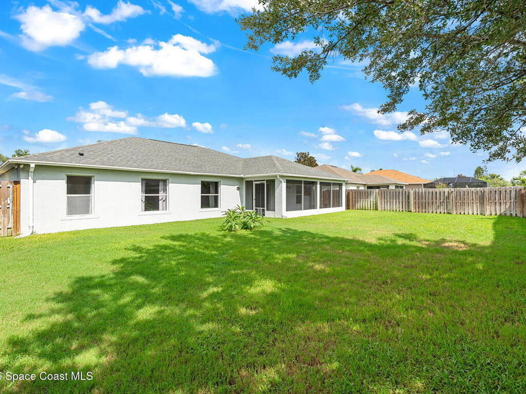 1493 Laramie Circle, Melbourne, FL 32940