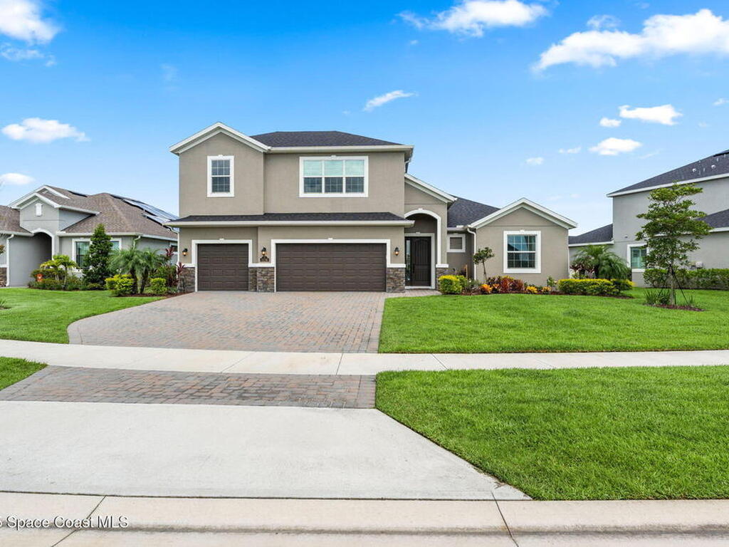8216 Millbrook Avenue, Melbourne, FL 32940