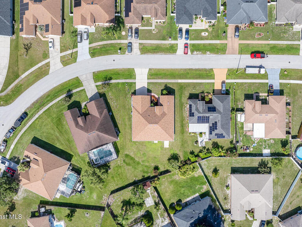 462 Peppermill Circle, Kissimmee, FL 34758