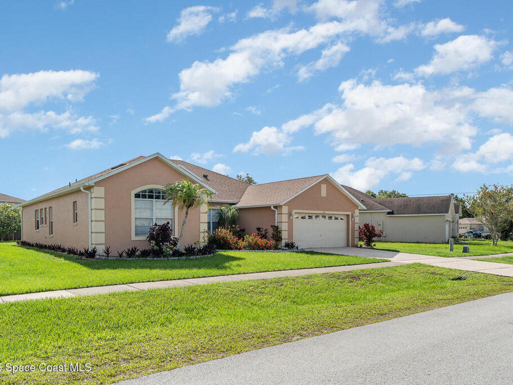 462 Peppermill Circle, Kissimmee, FL 34758