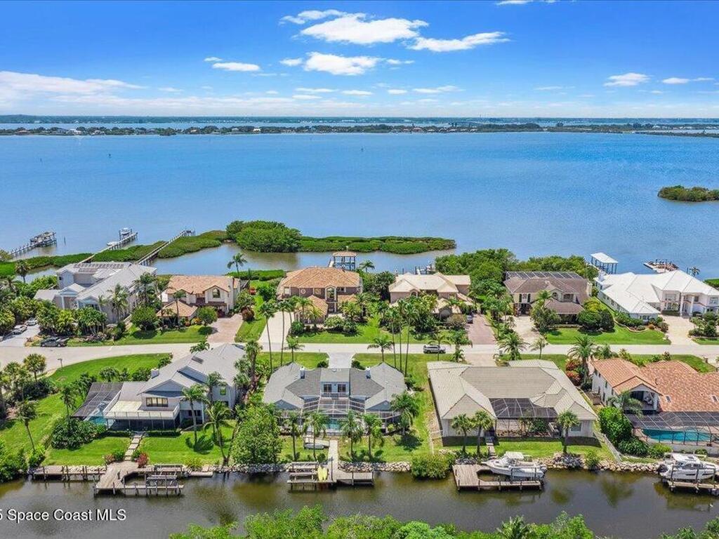 489 Lanternback Island Drive, Satellite Beach, FL 32937