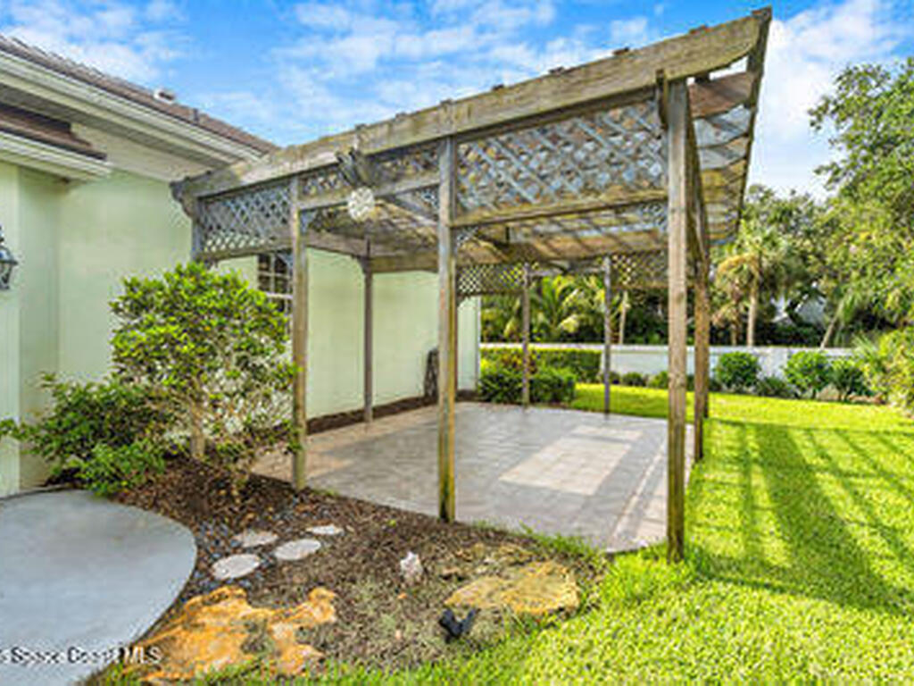 1167 Governors Way, Vero Beach, FL 32963