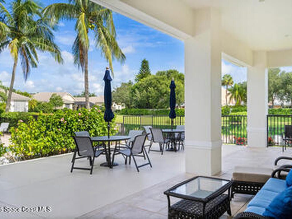 1167 Governors Way, Vero Beach, FL 32963