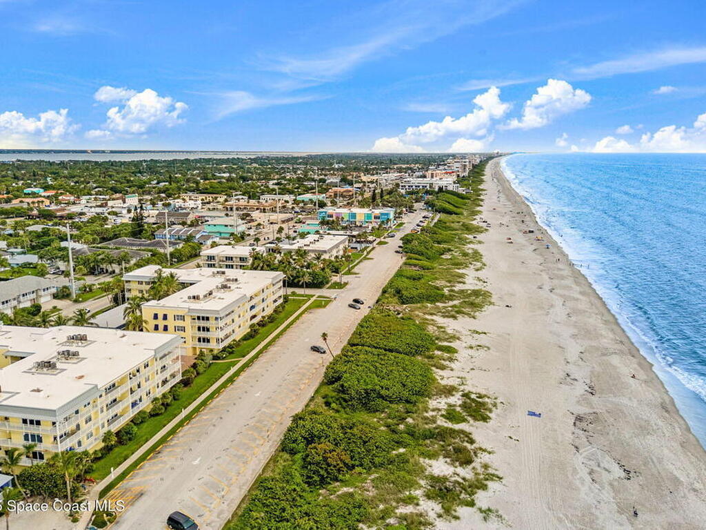 1 Eighth Avenue, Indialantic, FL 32903