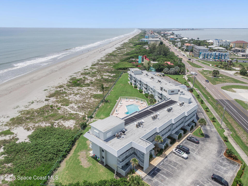 2101 S Atlantic Avenue, Cocoa Beach, FL 32931