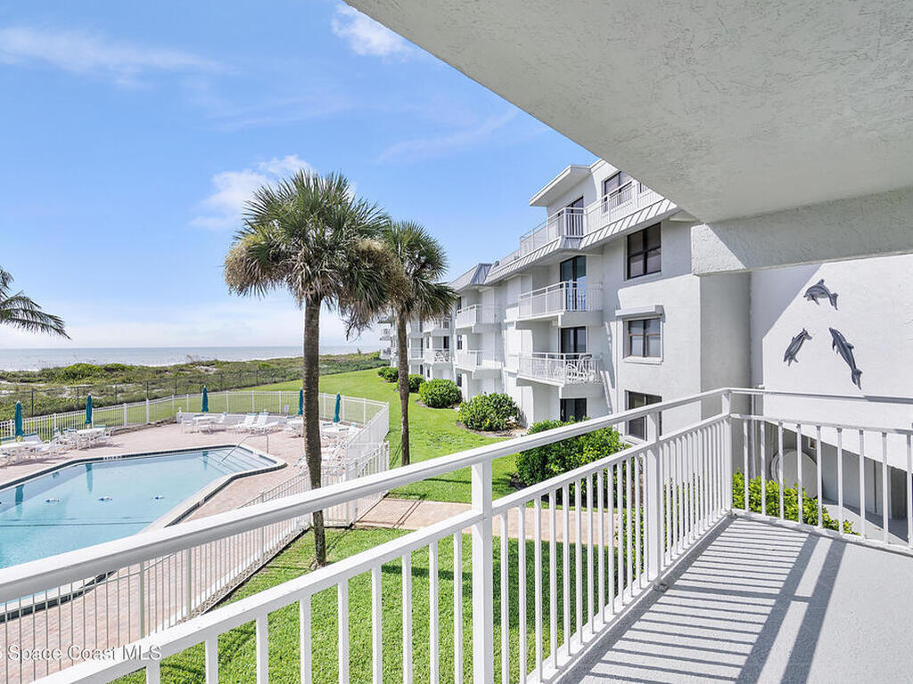 2101 S Atlantic Avenue, Cocoa Beach, FL 32931