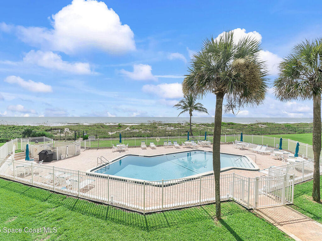 2101 S Atlantic Avenue, Cocoa Beach, FL 32931