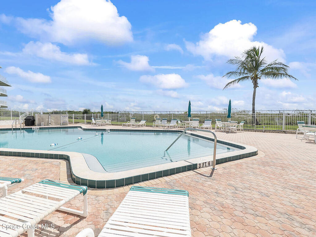 2101 S Atlantic Avenue, Cocoa Beach, FL 32931