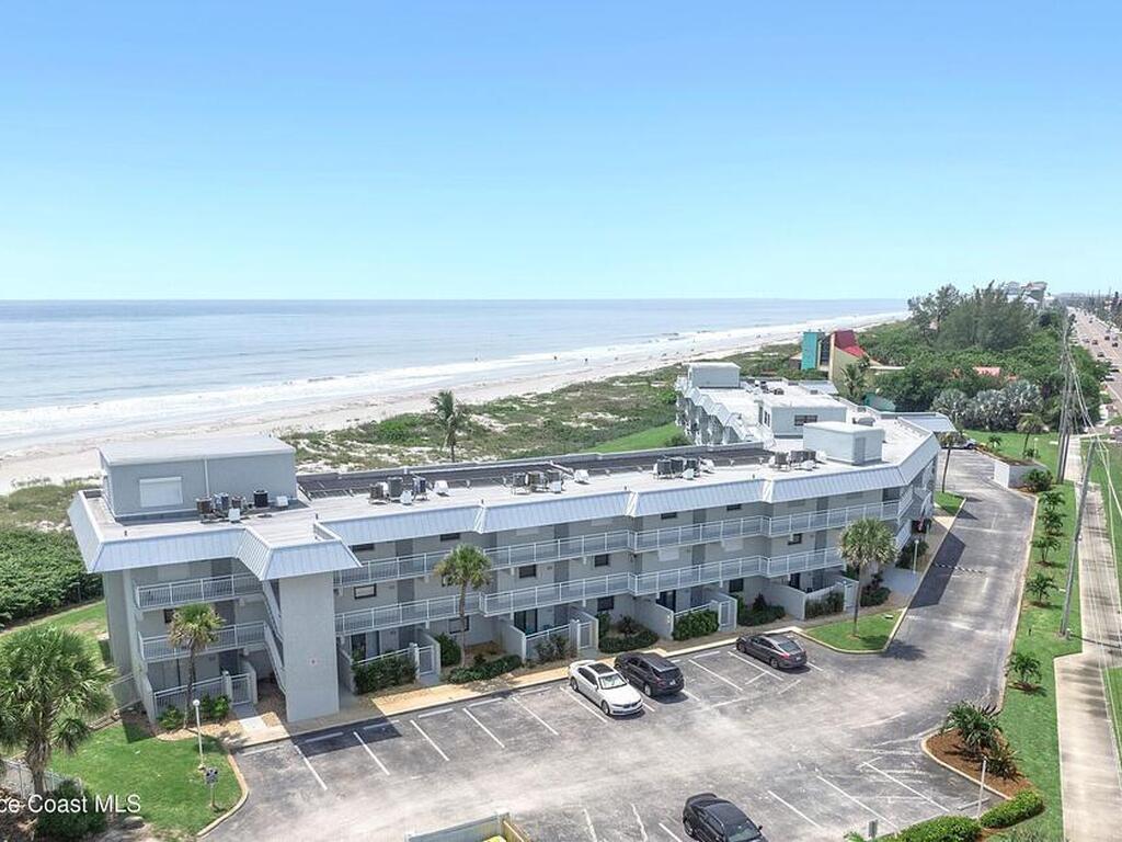 2101 S Atlantic Avenue, Cocoa Beach, FL 32931