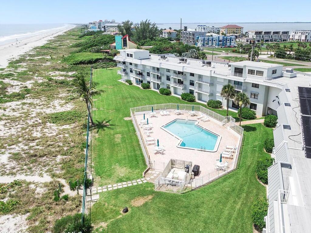 2101 S Atlantic Avenue, Cocoa Beach, FL 32931
