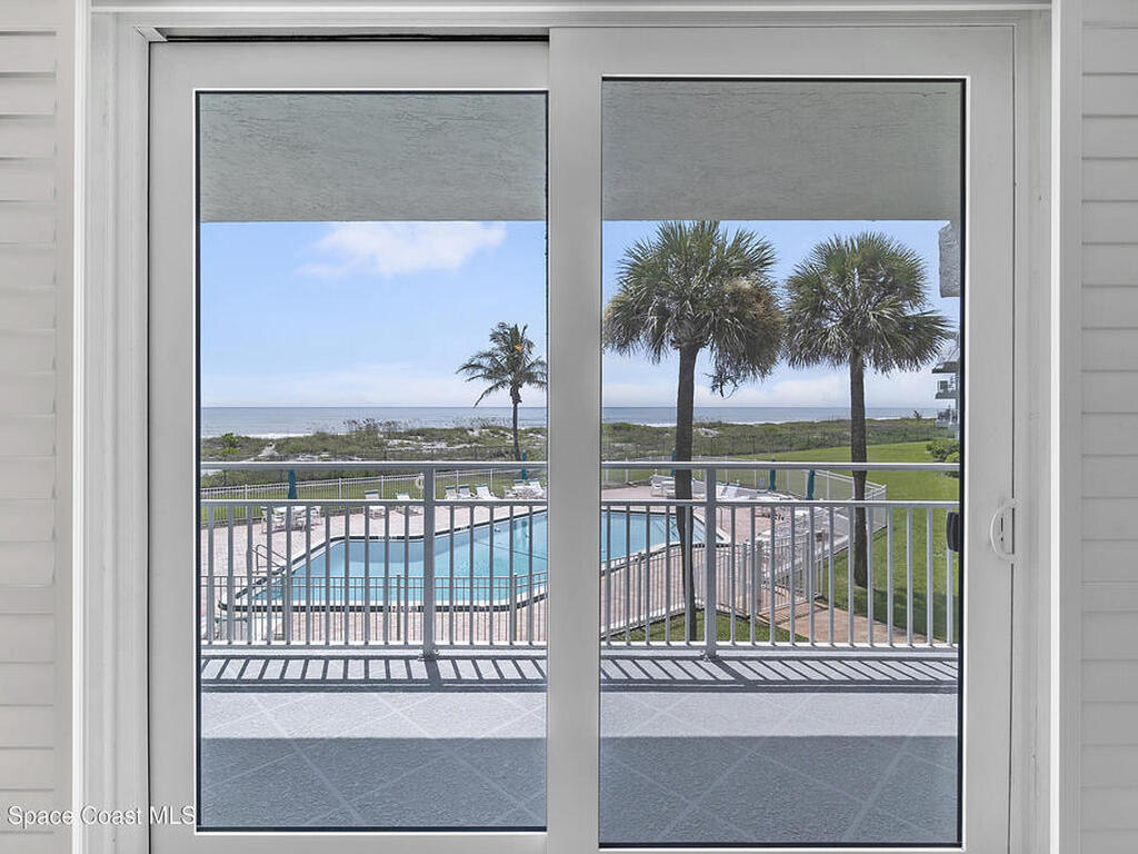 2101 S Atlantic Avenue, Cocoa Beach, FL 32931
